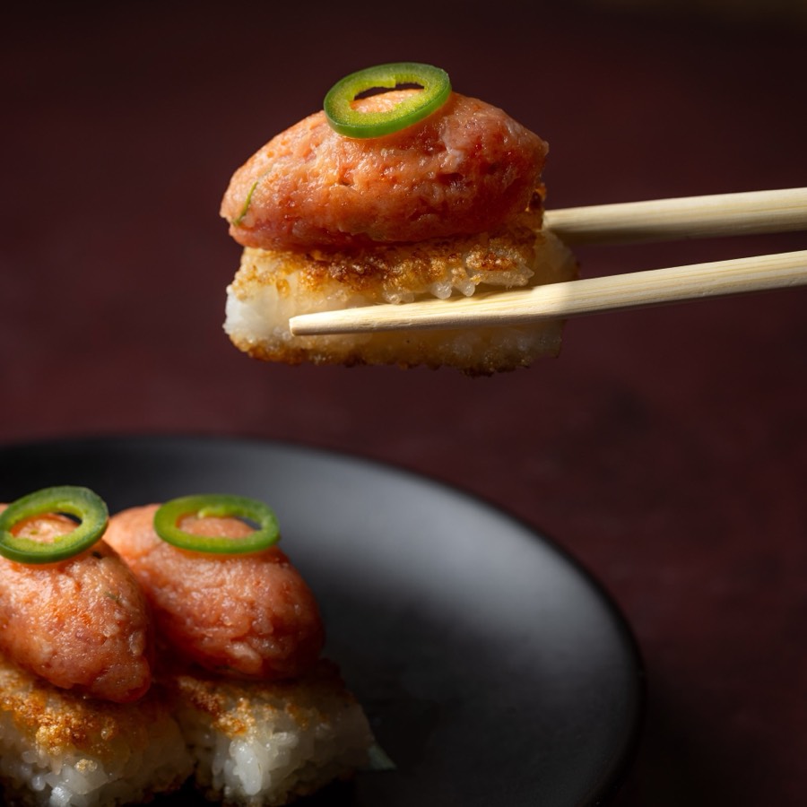 Crispy rice with spicy tuna